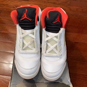 Jordan 5 Retro WHITE FIRE RED BLACK  Sz 5.5